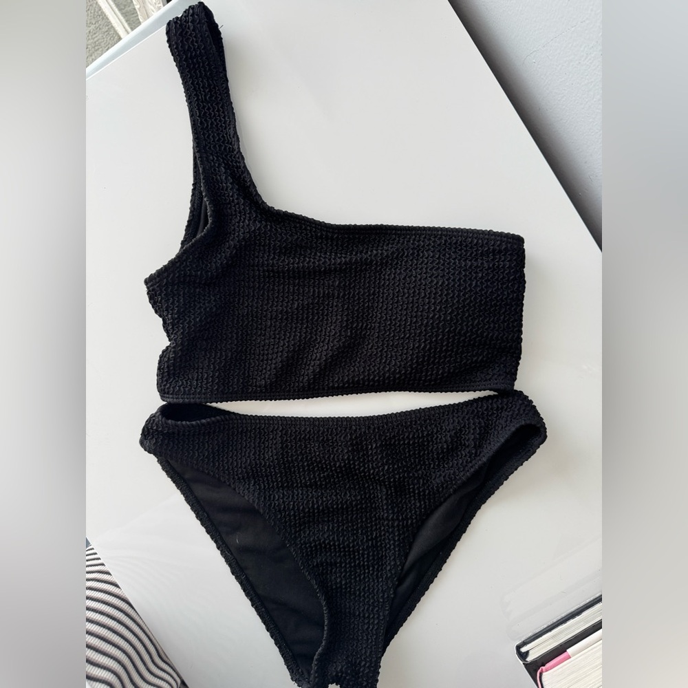 SHEIN Bikini Set